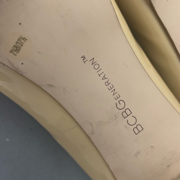 Women’s BCBG heels - Picture 7 of 8